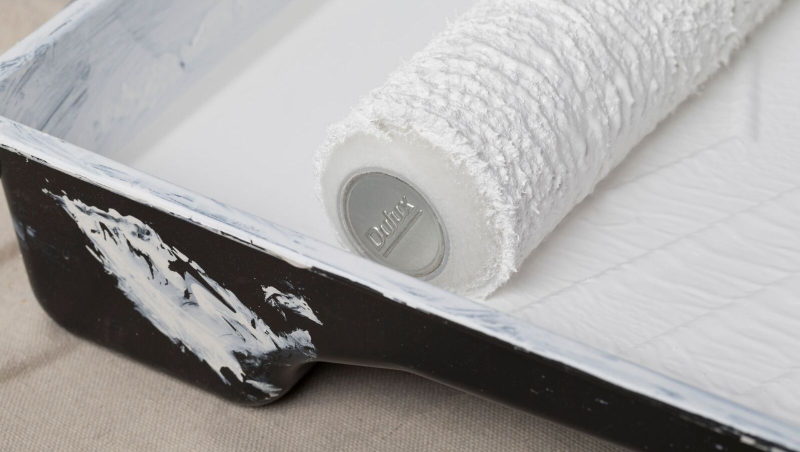 paint-roller-tray-white-how-to